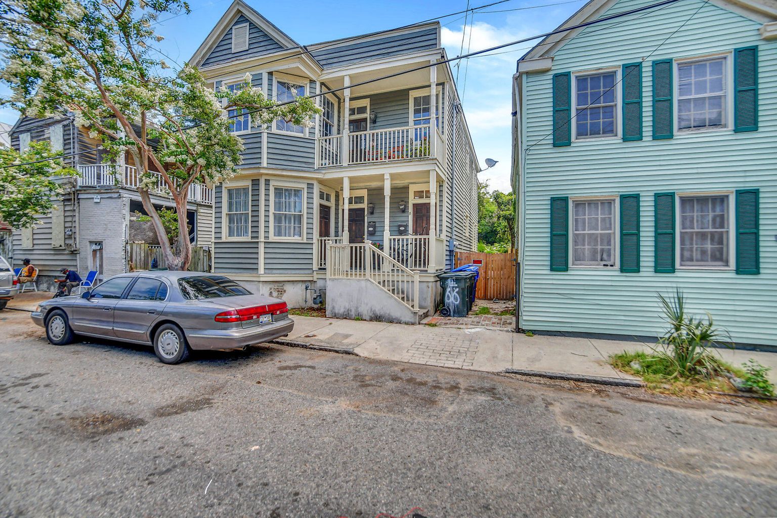 66 America St